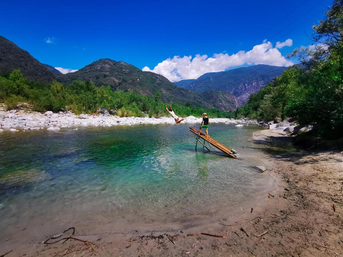Camping Melezza Losone ภายนอก รูปภาพ